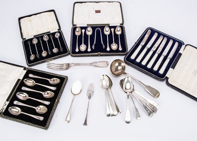 Lot 296 - A collection of 19th and 20th century silver teaspoons and other flatware