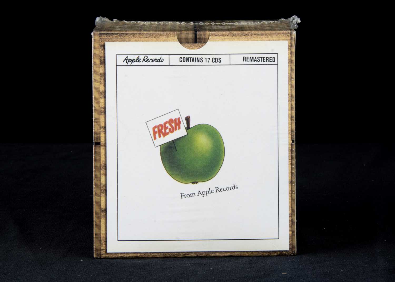 Lot 324 - Apple Label Box Set