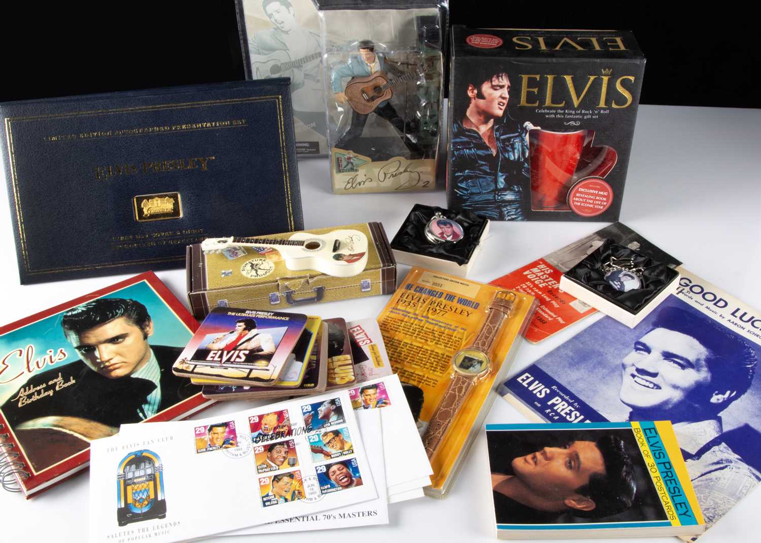 Lot 460 - Elvis Presley Memorabilia