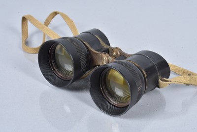 Lot 672 - A pair of Commando/Airborne Forces binoculars