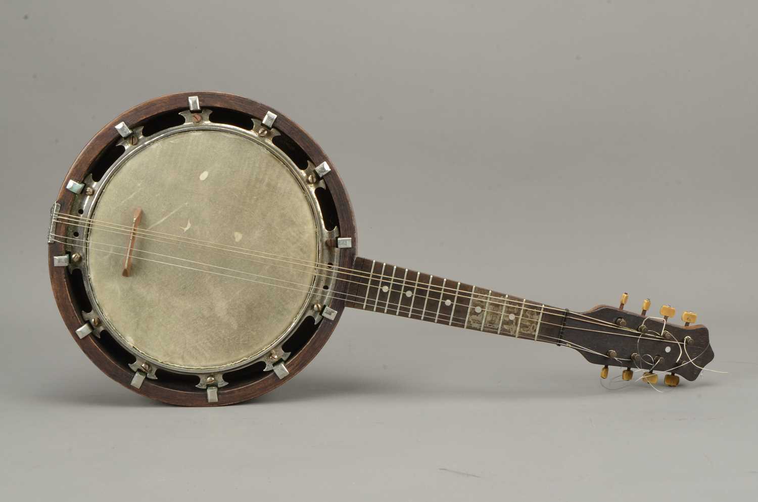 Lot 588 - Banjo