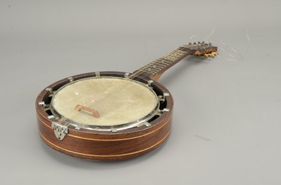 Lot 588 - Banjo