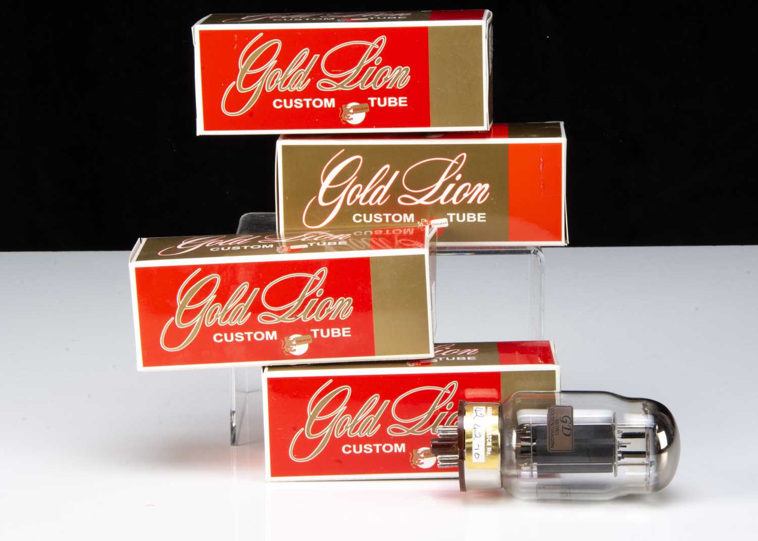 Lot 612 - Gold Lion Valves