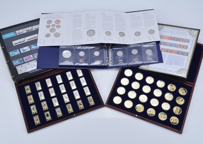 Lot 91 - A collection of British uncirculated and proof coins and medallions