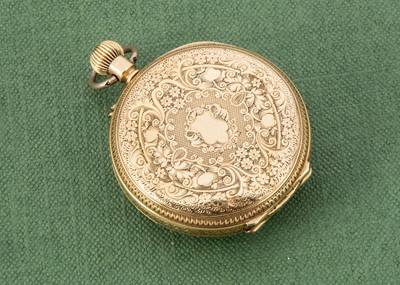 Lot 32 - A Victorian 18ct gold lady's open faced pocket watch