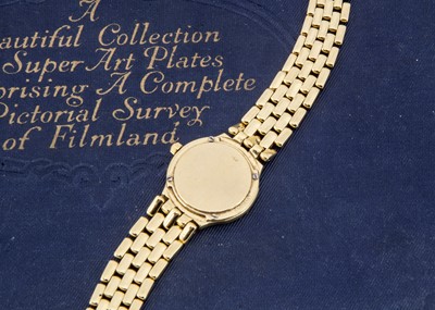 Lot 84 - An Omega quartz 18ct gold lady's wristwatch