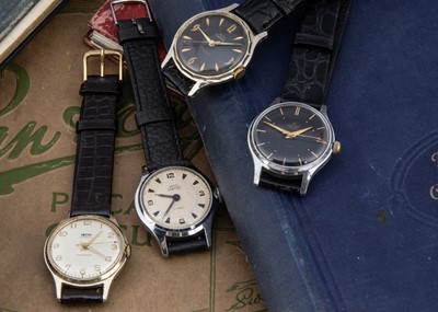 Lot 121 - Four Smiths wristwatches