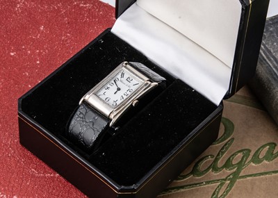 Lot 194 - A c1990s manual wind silver cased wristwatch from Gleave & Co