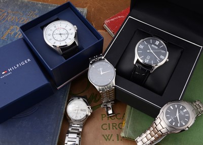 Lot 202 - Five modern wristwatches