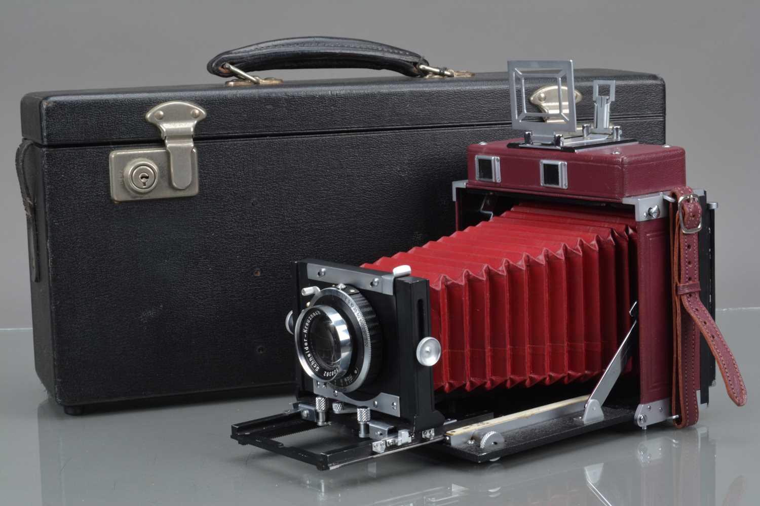 Lot 64 - Red VN Quarter Plate Technical Camera