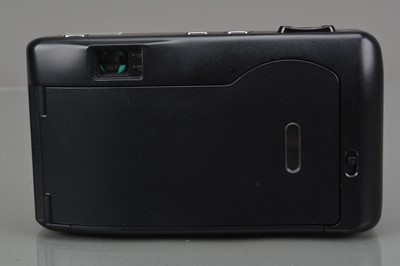 Lot 102 - A Leica 72X Compact Camera
