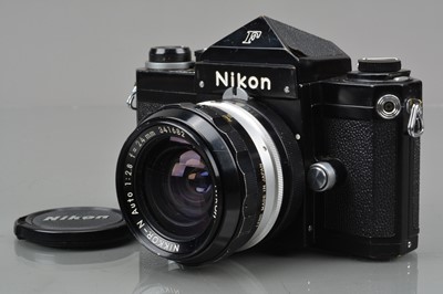 Lot 151 - A Nikon F SLR Camera