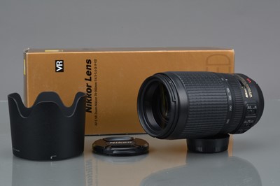 Lot 194 - A Nikon ED AF-S Nikkor 70-300mm f/4.5-5.6G VR Lens