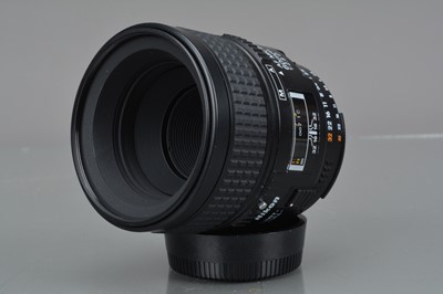 Lot 206 - A Nikon AF Micro Nikkor 60mm f/2.8D Lens