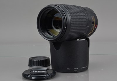 Lot 215 - A Nikon AF-S Nikkor 70-300mm f/4.5-5.6G ED VR Lens