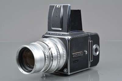 Lot 228 - A Hasselblad 500C/M Camera