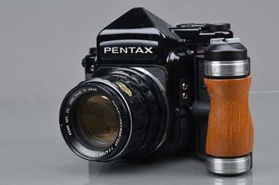 Lot 243 - A Pentax 67 Camera