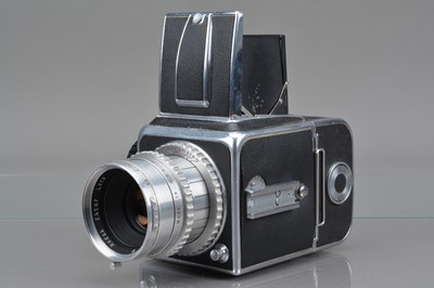 Lot 255 - A Hasselblad 1600F Camera