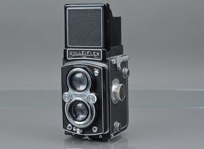 Lot 266 - A Rolleiflex Automat TLR Camera