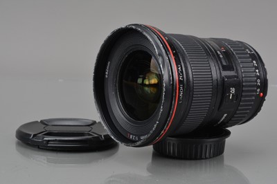 Lot 334 - A Canon EF 16-35mm f/2.8 L USM Lens