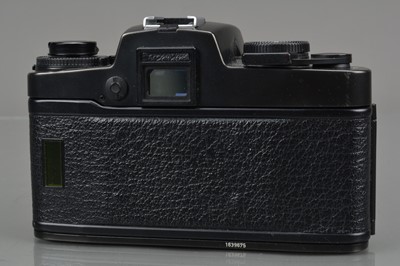 Lot 433 - A Leica R4s SLR Camera