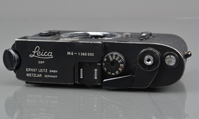 Lot 460 - A Leica M4 Rangefinder Camera Body