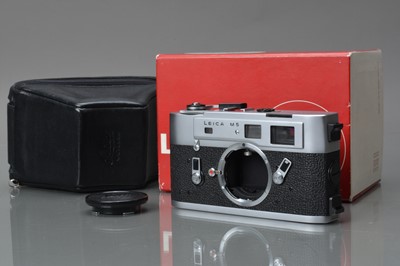 Lot 464 - A Leitz Wetzlar Leica M5 Rangefinder Camera Body