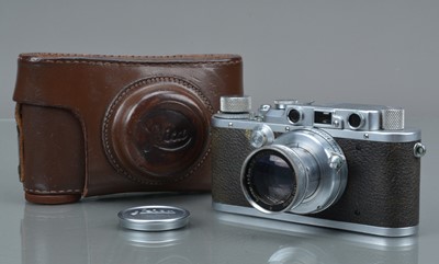 Lot 527 - A Leitz Wetzlar Leica IIIa Model G Rangefinder camera