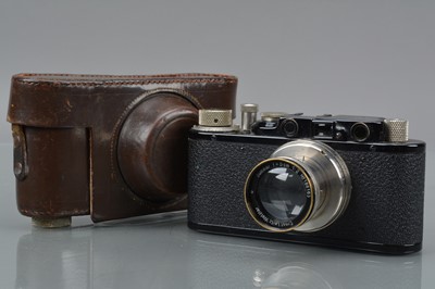 Lot 536 - A Leitz Wetzlar Leica II Model D Rangefinder Camera