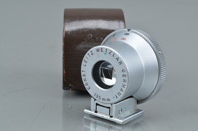 Lot 589 - A Leitz Wetzlar SHOOC 135mm Finder