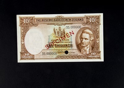 Lot 426 - Specimen Bank Note:  The Reserve Bank of New Zealand specimen 10 Shillings