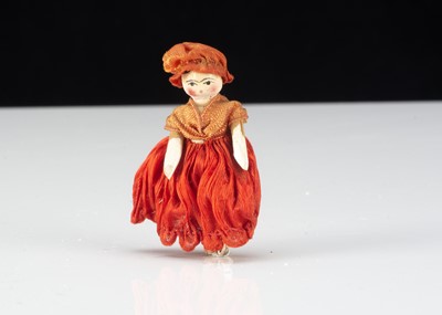 Lot 8 - A small Grodnerthal dolls’ house doll