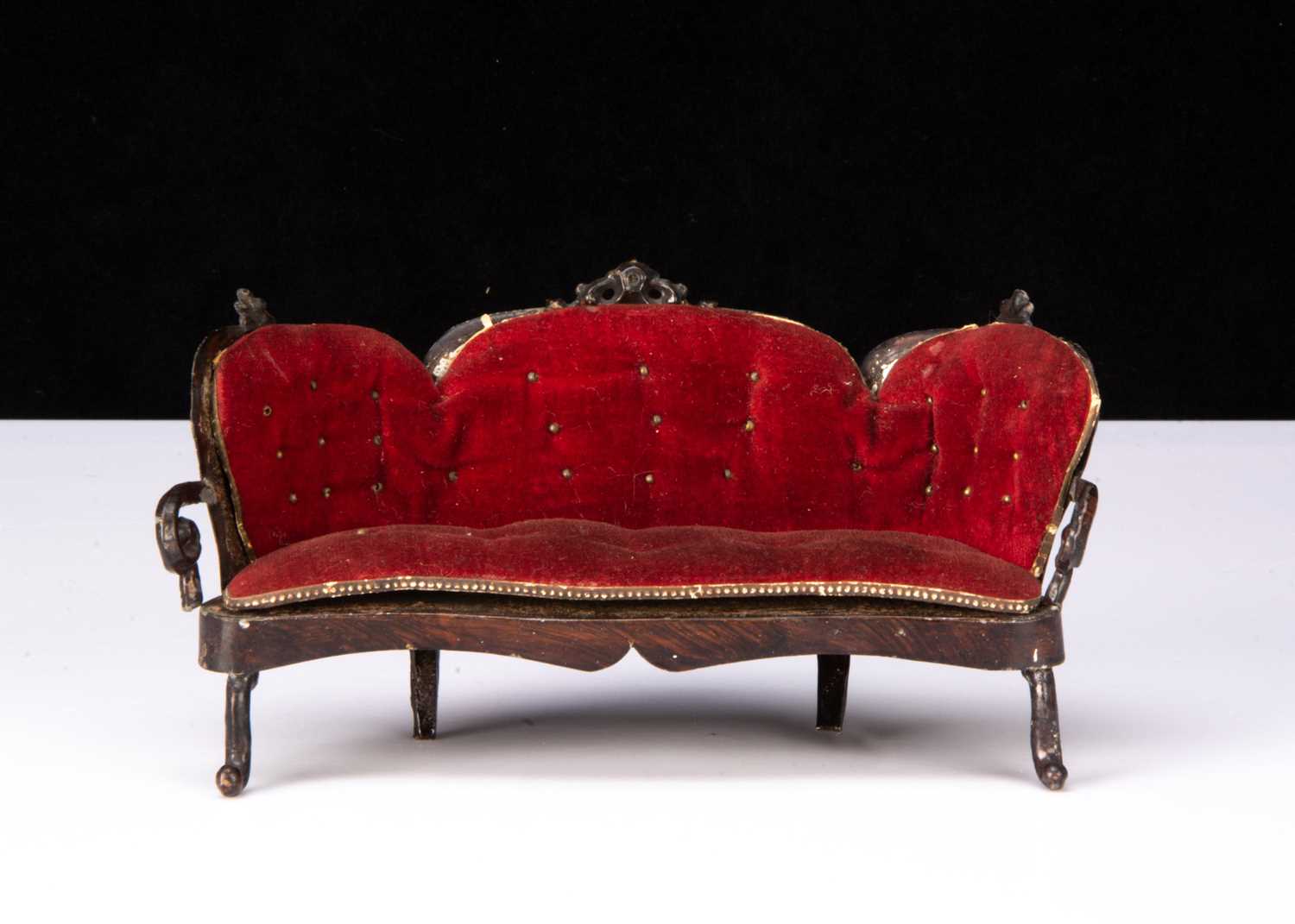 Lot 44 - A Rock & Graner tinplate dolls’ house sofa