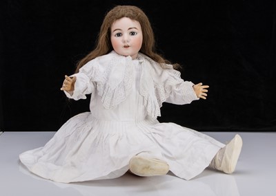 Lot 156 - A large Simon & Halbig 949 DEP child doll