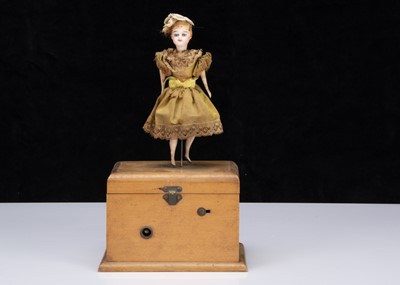 Lot 161 - An 19th century clockwork dancing girl on musical box