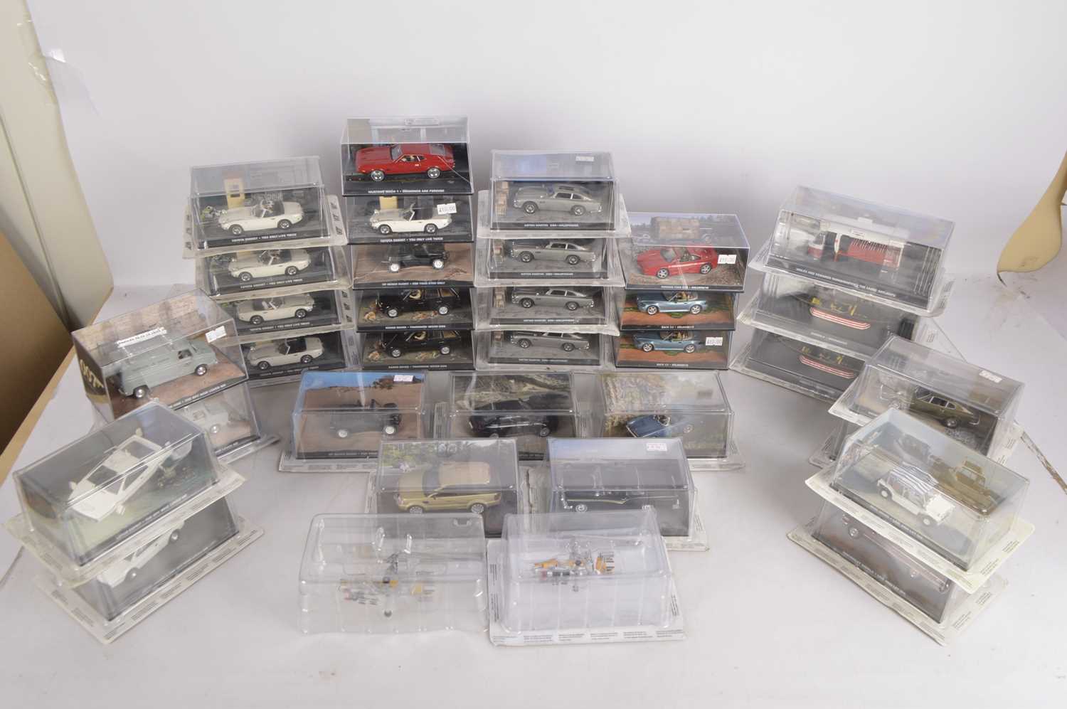 Lot 38 - Eaglemoss James Bond Car Collection Issued by GE Fabbri Ltd (34)