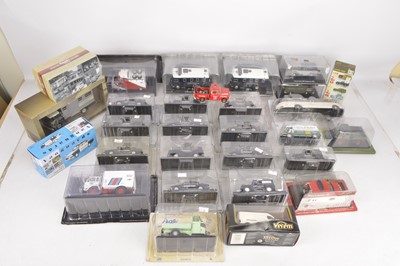 Lot 43 - Modern Diecast Mainly Vintage Commercial and Emergency Vehicles (29)
