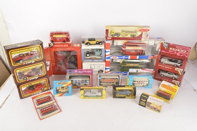 Lot 63 - Modern Diecast Vintage and Modern Private and Commercial Vehicles (24)