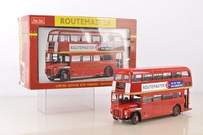 Lot 88 - Sunstar 1:24 Scale Routemaster Bus
