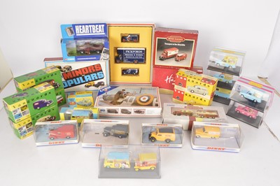 Lot 99 - Modern Diecast Vintage Smaller Commercial Vehicles (25)
