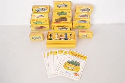 Lot 141 - Atlas Editions Dinky British and American Cars Signs and Petrol Pumps, (17)