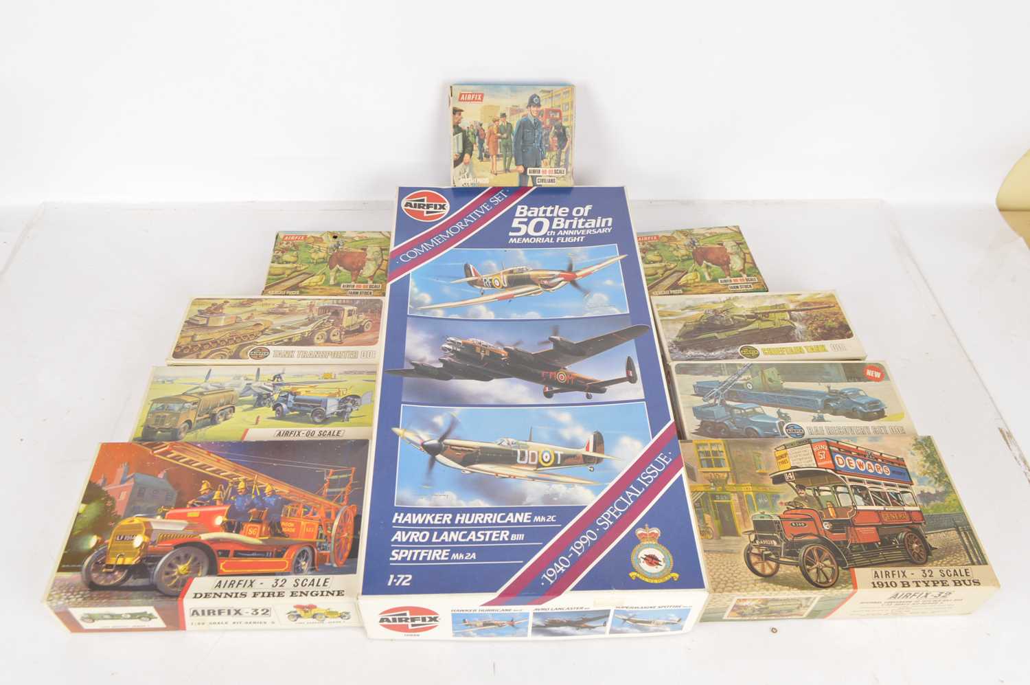 Lot 308 - Airfix kits unbuilt in original boxes  (10)