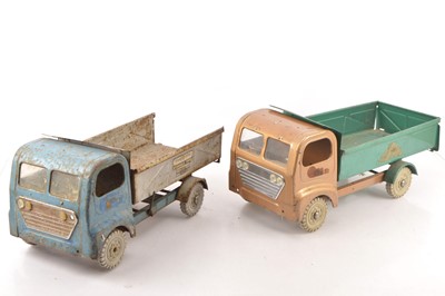 Lot 333 - Tri-ang  Four Wheel Tipper lorries (2)