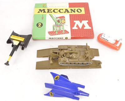 Lot 370 - Tri-ang Battle Game Revell Bridge Kit Dart Gun and Meccano No 2 Set and other Toys (6)