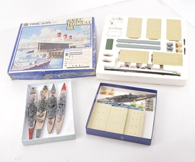 Lot 471 - Hornby Minic  1:1200 Ships Ocean Terminal Set and other items including earlier and new Tri-ang Minic (qty)