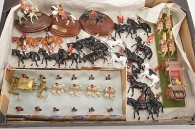 Lot 498 - Royal Coach procession State Landau coach and Mounted soldiers (24)