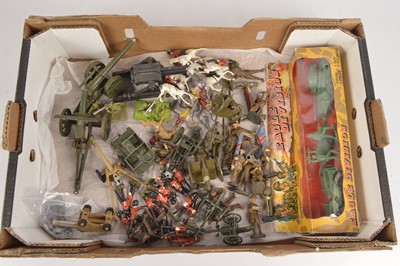 Lot 514 - Britains Elastolin and other Metal and Plastic Soldiers and Artillery (qty)