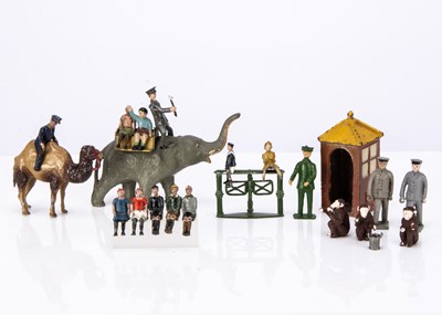 Lot 526 - Various Zoo and Zoo ride accessories by Britains and Taylor & Barrett comprising Britains seated zookeepers (2) and children (16)