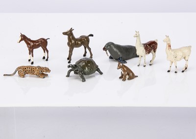 Lot 548 - Britains lead mid-size farm and zoo animals comprising Llamas (12)