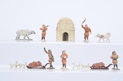 Lot 585 - Timpo Arctic series spare pieces comprising explorers (5)